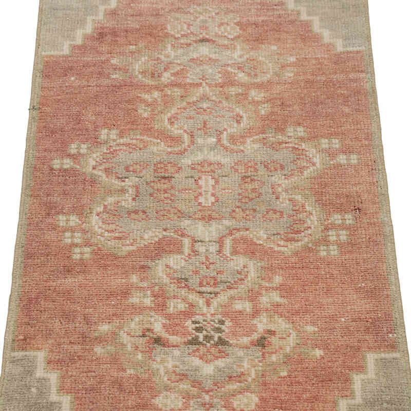 Vintage Turkish Hand-Knotted Rug - 1' 3" x 2' 9" (15" x 33") - K0083382