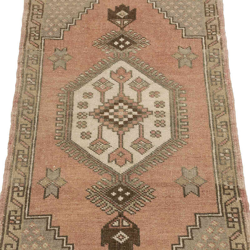 Vintage Turkish Hand-Knotted Rug - 1' 7" x 2' 9" (19" x 33") - K0083405