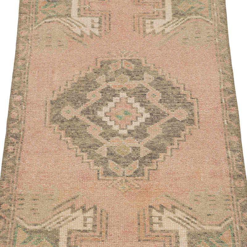 Vintage Turkish Hand-Knotted Rug - 1' 5" x 2' 11" (17" x 35") - K0083406