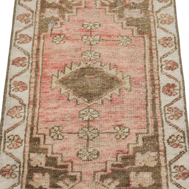 Vintage Turkish Hand-Knotted Rug - 1' 5" x 2' 7" (17" x 31") - K0083435