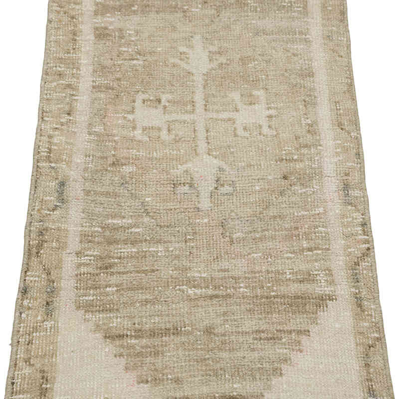 Vintage Turkish Hand-Knotted Rug - 1' 4" x 3' 3" (16" x 39") - K0083448