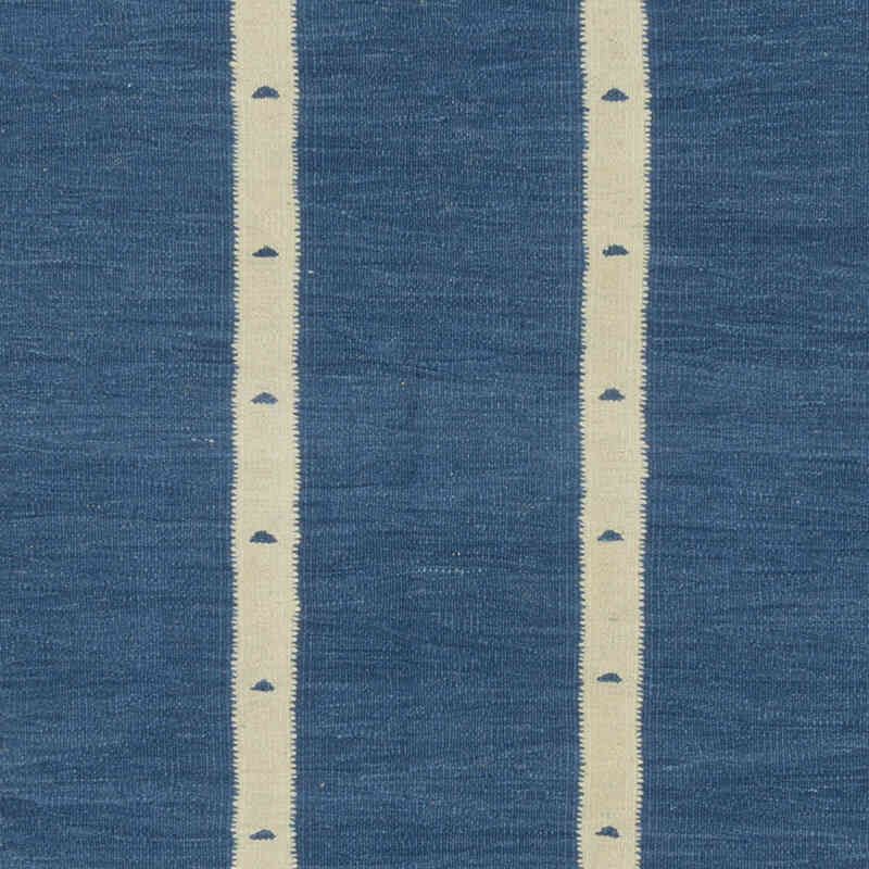 New Handwoven Turkish Kilim Rug - 5' 8" x 8' 1" (68" x 97") - K0083519