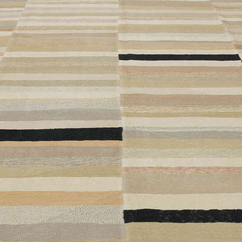 New Handwoven Turkish Kilim Rug - 10' 1" x 13' 7" (121" x 163") - K0083550