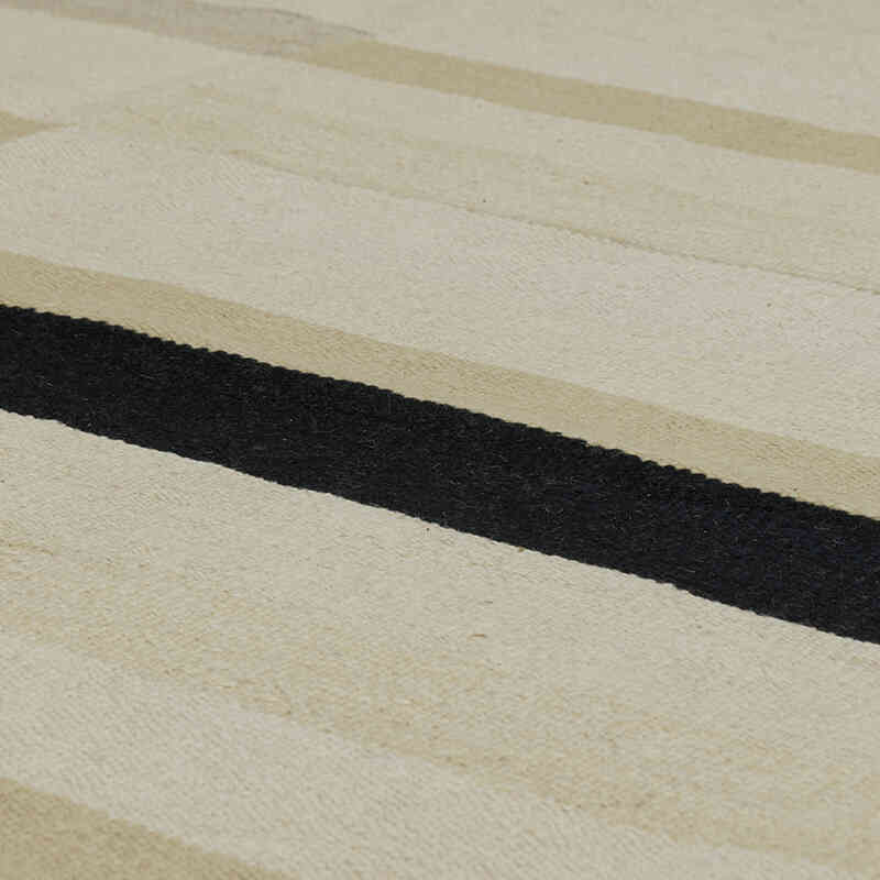 New Handwoven Turkish Kilim Rug - 9' 10" x 13' 5" (118" x 161") - K0083559