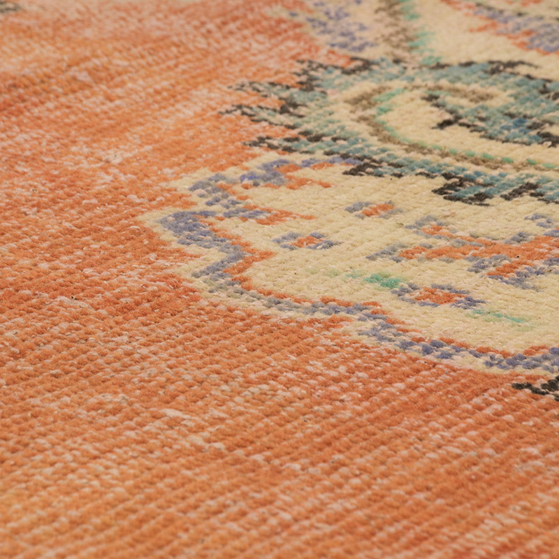 Vintage Turkish Hand-Knotted Rug - 5' 7" x 8' 8" (67" x 104") - K0083621
