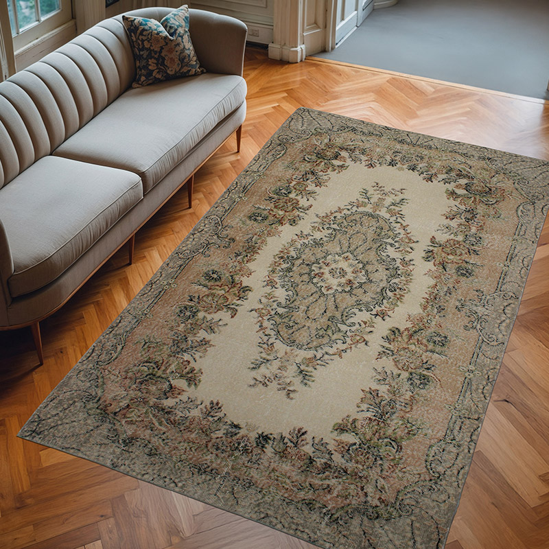 Vintage Turkish Hand-Knotted Rug - 5' 7" x 9' 3" (67" x 111") - K0083691