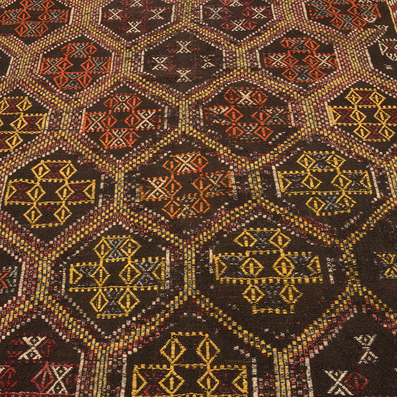 Vintage Anatolian Jijim Rug - 4' 10" x 9' 4" (58" x 112") - K0083751