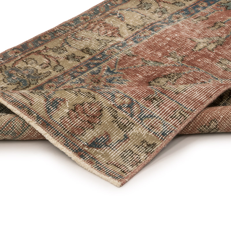 Vintage Turkish Hand-Knotted Rug - 2' 5" x 4' 9" (29" x 57") - K0083798