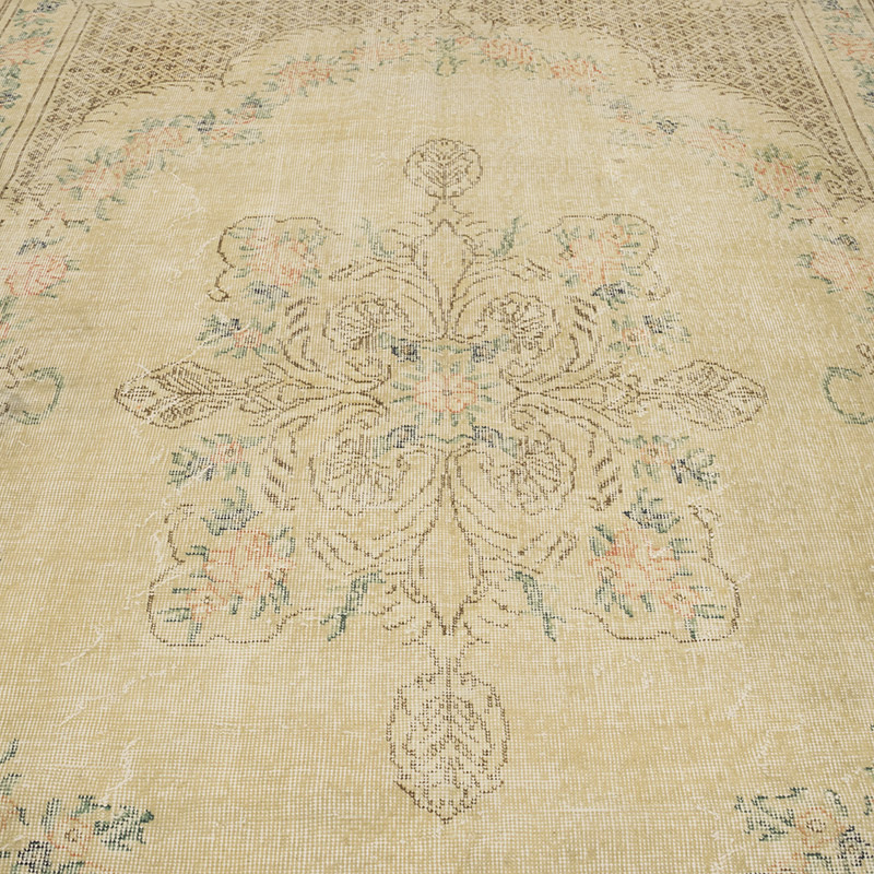 Vintage Turkish Hand-Knotted Rug - 6' 9" x 10' 4" (81" x 124") - K0083807