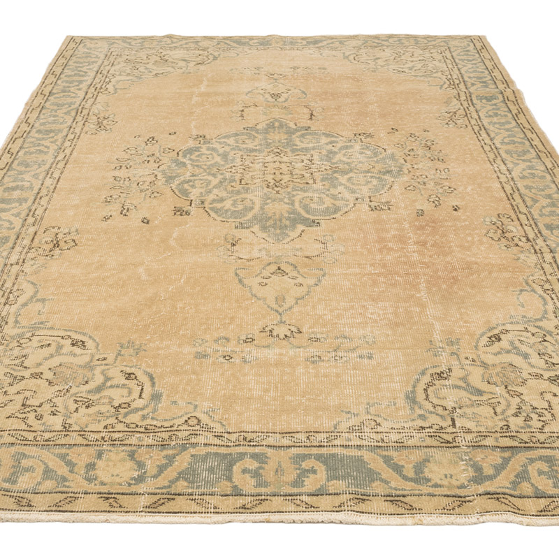 Vintage Turkish Hand-Knotted Rug - 5' 5" x 8' 8" (65" x 104") - K0084195