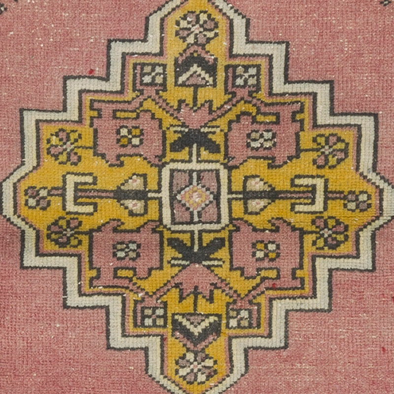 Vintage Turkish Hand-Knotted Rug - 2' 6" x 5' 7" (30" x 67") - K0084299