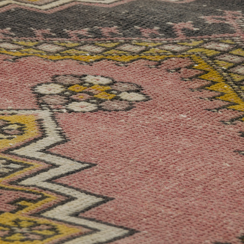 Vintage Turkish Hand-Knotted Rug - 2' 6" x 5' 7" (30" x 67") - K0084299