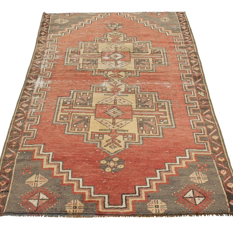 Vintage Turkish Hand-Knotted Rug - 2' 7" x 5' 4" (31" x 64") - K0084303