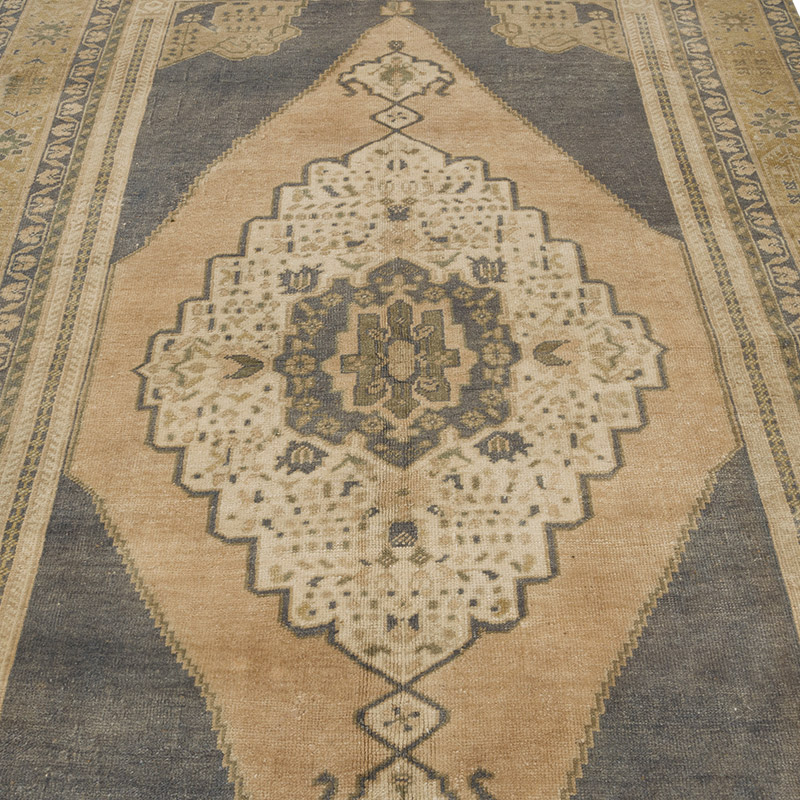 Vintage Turkish Hand-Knotted Rug - 5' 1" x 9'  (61" x 108") - K0084312