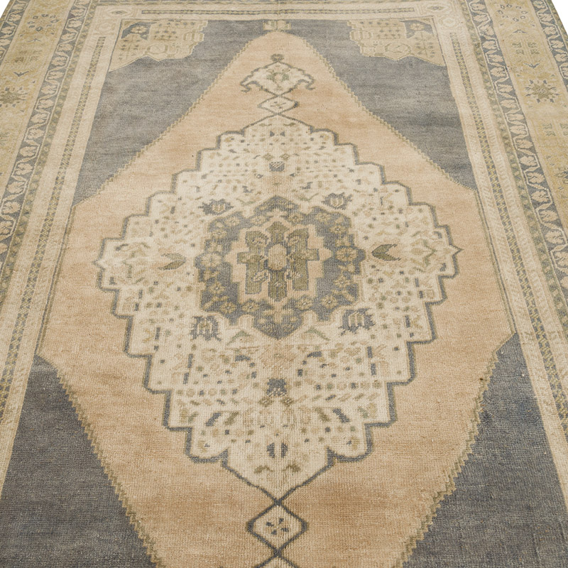 Vintage Turkish Hand-Knotted Rug - 5' 1" x 9'  (61" x 108") - K0084312