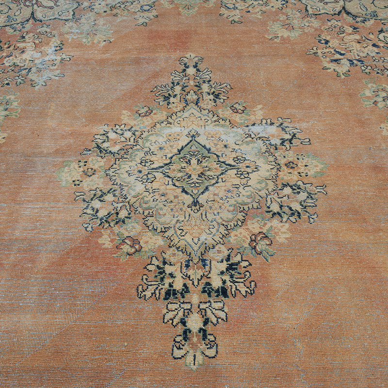 Vintage Hand-Knotted Oriental Rug - 9' 5" x 12' 7" (113" x 151") - K0084372