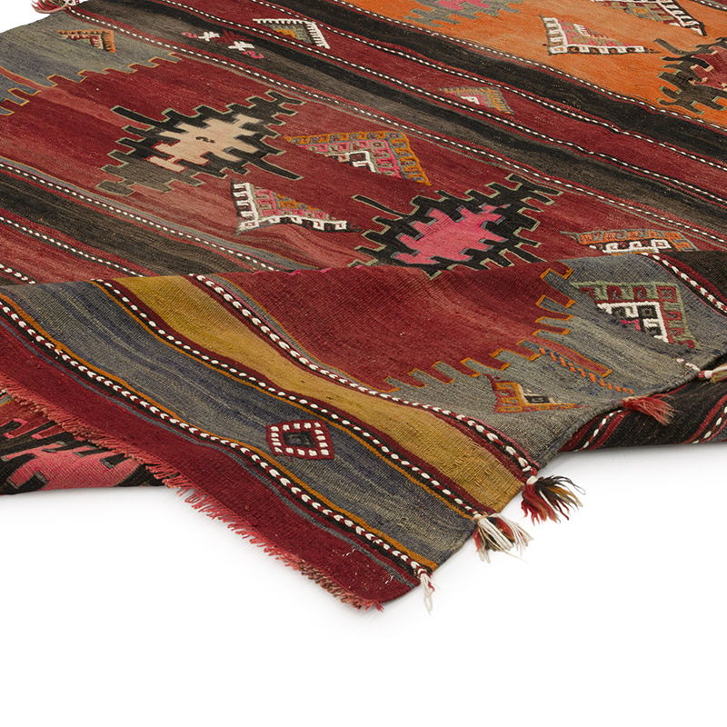 Vintage Sivas Kilim Rug - 5' 8" x 11' 11" (68" x 143") - K0084414