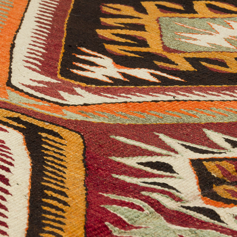 Vintage Mut Kilim Rug - 6'  x 9' 1" (72" x 109") - K0085207
