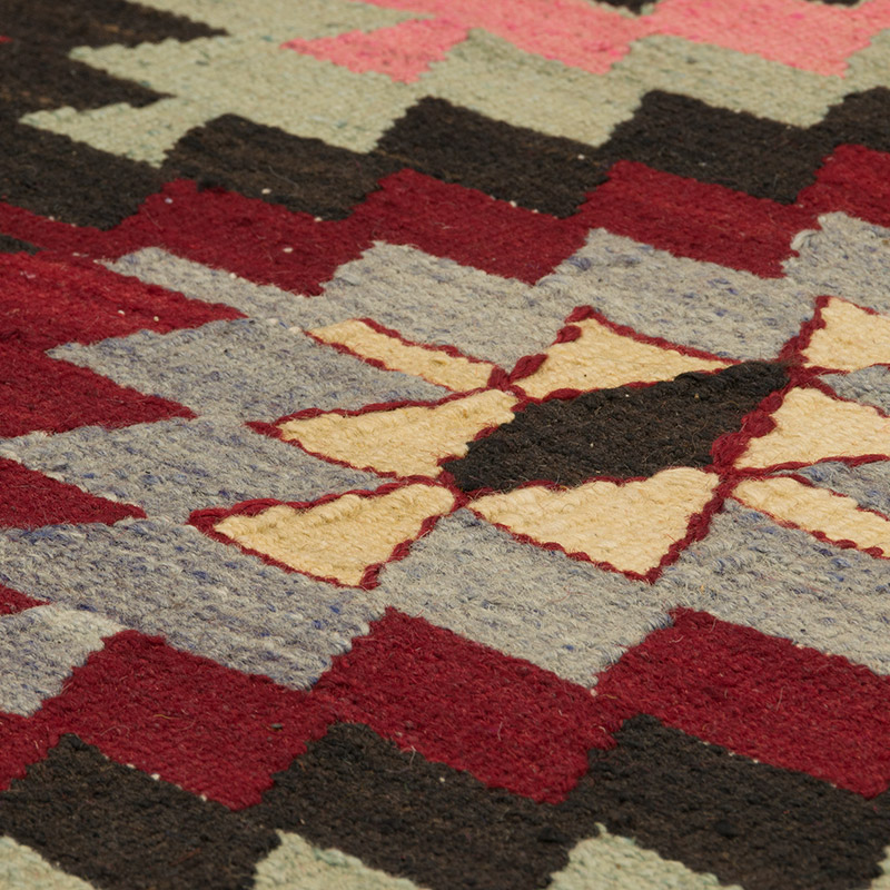 Vintage Mihalic Kilim Rug - 6' 9" x 9' 11" (81" x 119") - K0085211