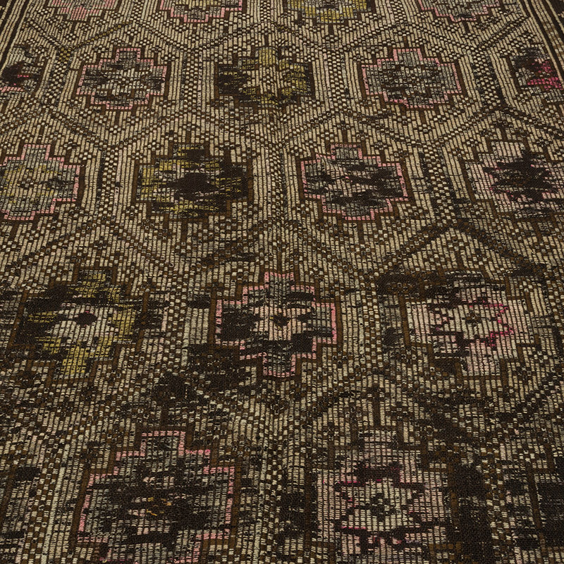 Vintage Anatolian Jijim Rug - 5' 11" x 8' 5" (71" x 101") - K0085351