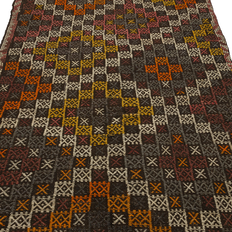 Vintage Anatolian Jijim Rug - 4' 6" x 8' 7" (54" x 103") - K0085362