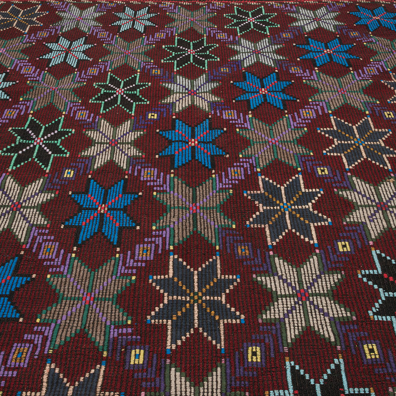 Vintage Anatolian Jijim Rug - 6' 11" x 9' 8" (83" x 116") - K0085373