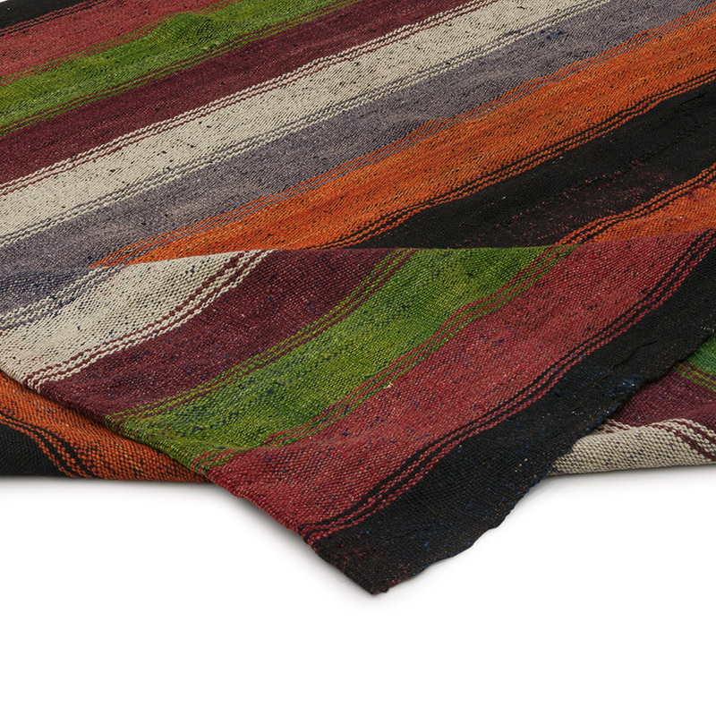 Vintage Anatolian Kilim Rug - 5' 5" x 7' 5" (65" x 89") - K0085378