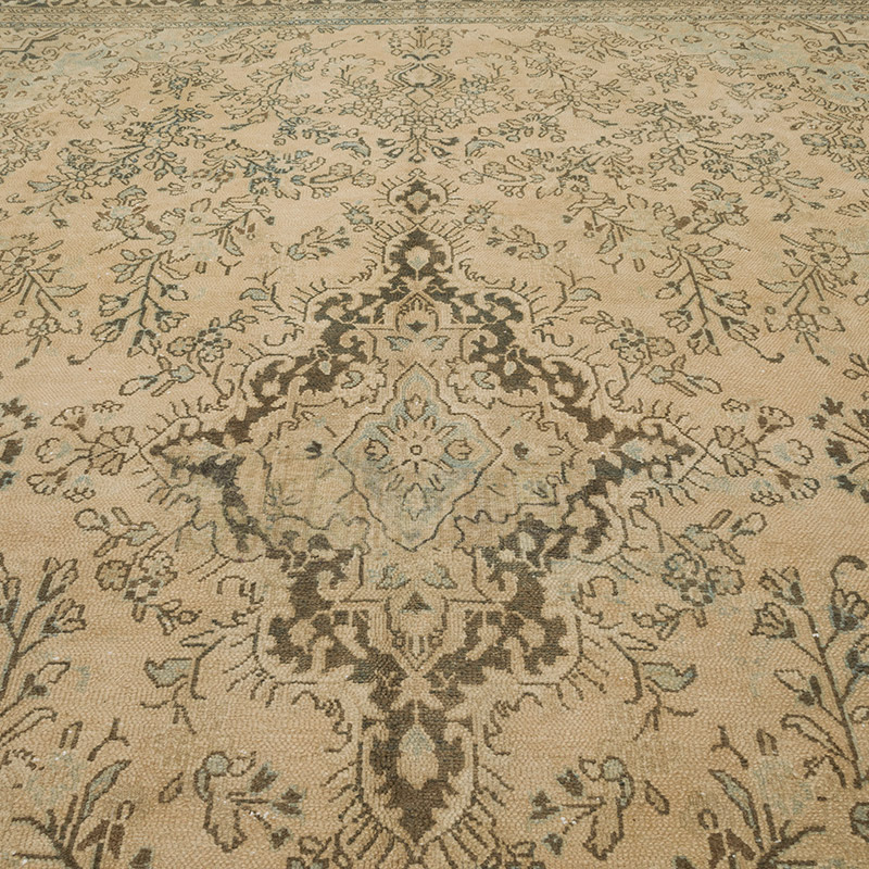 Vintage Hand-Knotted Oriental Rug - 9' 11" x 12' 8" (119" x 152") - K0085405