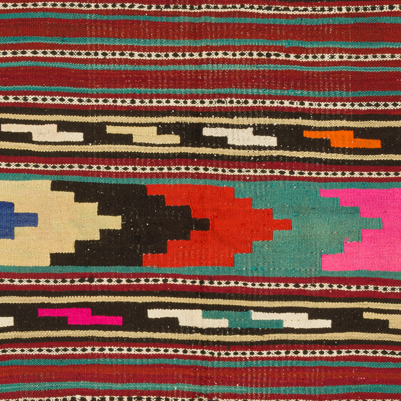 Vintage Mihalic Kilim Rug - 5' 10" x 7' 1" (70" x 85") - K0085546