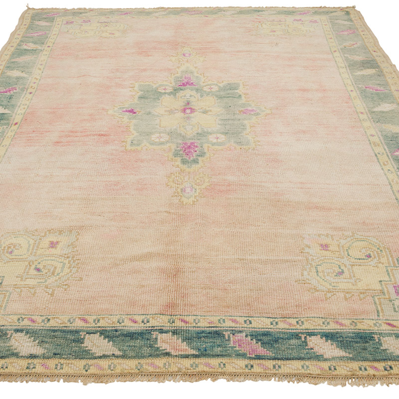 Vintage Turkish Hand-Knotted Rug - 5' 11" x 9' 1" (71" x 109") - K0085569