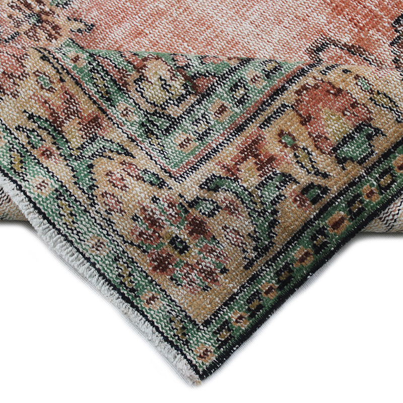 Vintage Turkish Hand-Knotted Rug - 5' 1" x 8' 4" (61" x 100") - K0085635