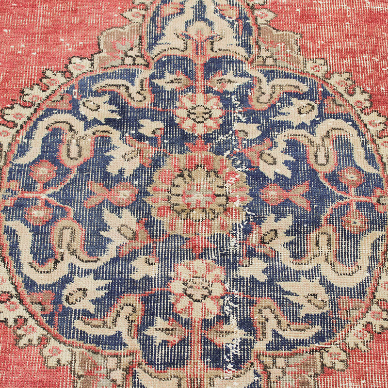 Vintage Turkish Hand-Knotted Rug - 5' 10" x 9' 4" (70" x 112") - K0085659