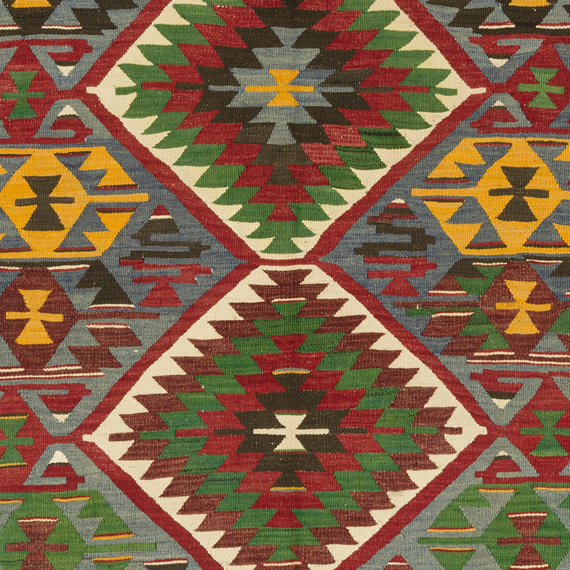 Vintage Esme Kilim Rug - 5' 5" x 7' 9" (65" x 93") - K0085698