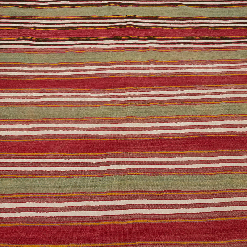 Vintage Turkish Kilim Rug - 4' 8" x 7'  (56" x 84") - K0085701