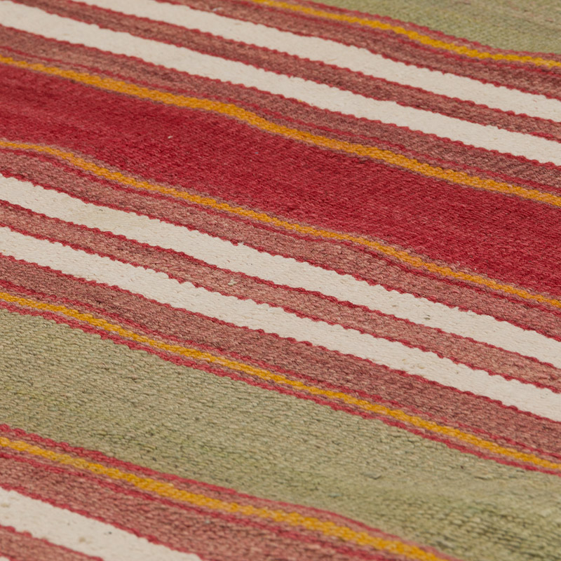 Vintage Turkish Kilim Rug - 4' 8" x 7'  (56" x 84") - K0085701