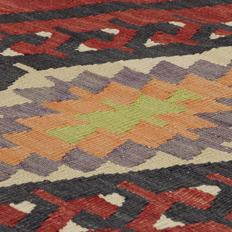 Vintage Manisa Kilim Rug - 6' 2" x 9' 7" (74" x 115") - K0085707