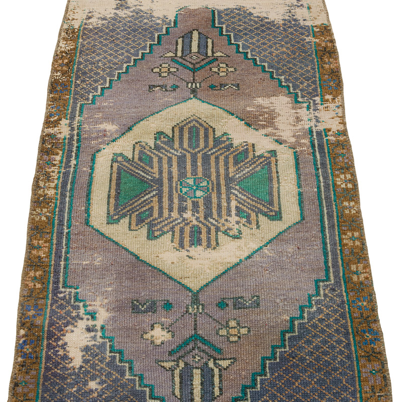 Vintage Turkish Hand-Knotted Rug - 1' 7" x 3' 5" (19" x 41") - K0085726