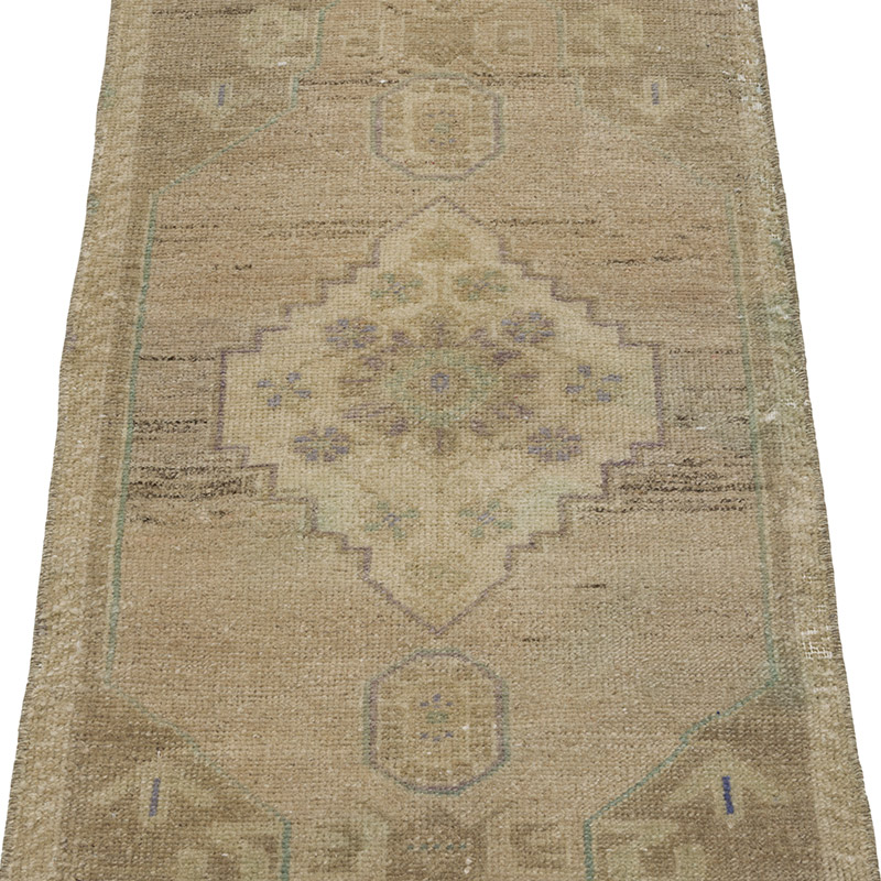 Vintage Turkish Hand-Knotted Rug - 1' 4" x 3' 3" (16" x 39") - K0085731