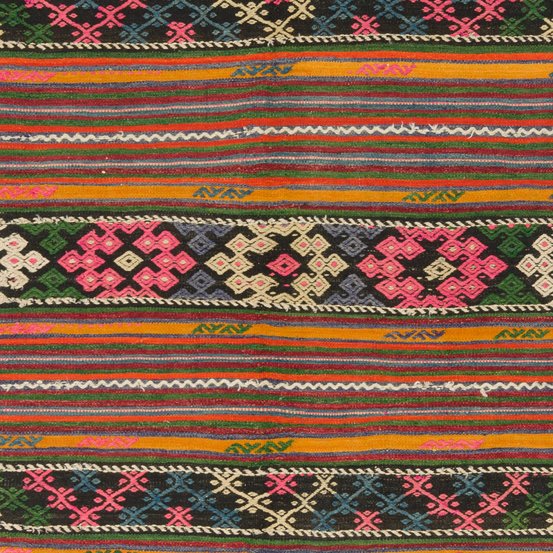 Vintage Balikesir Kilim Rug - 6' 3" x 9' 8" (75" x 116") - K0085819
