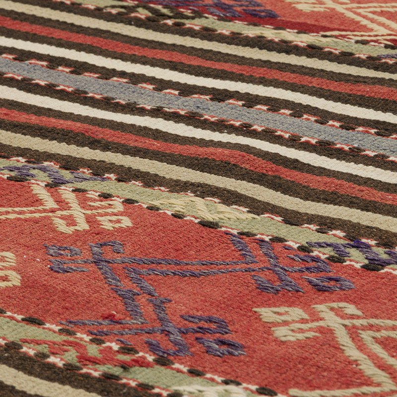 Vintage Balikesir Kilim Rug - 5' 2" x 8' 4" (62" x 100") - K0085821