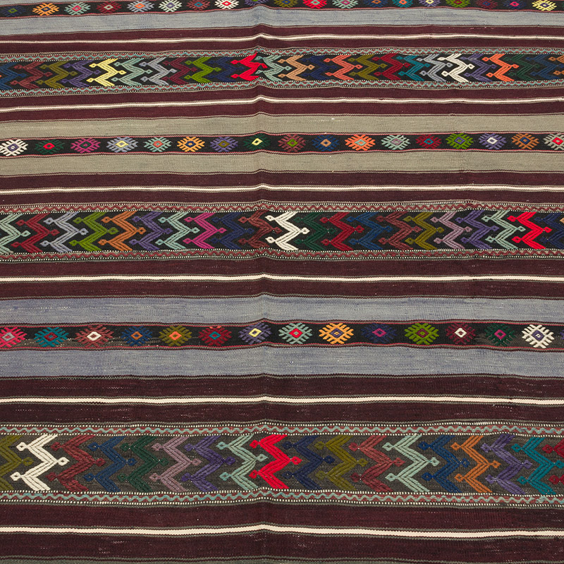 Vintage Balikesir Kilim Rug - 4' 7" x 8'  (55" x 96") - K0085826