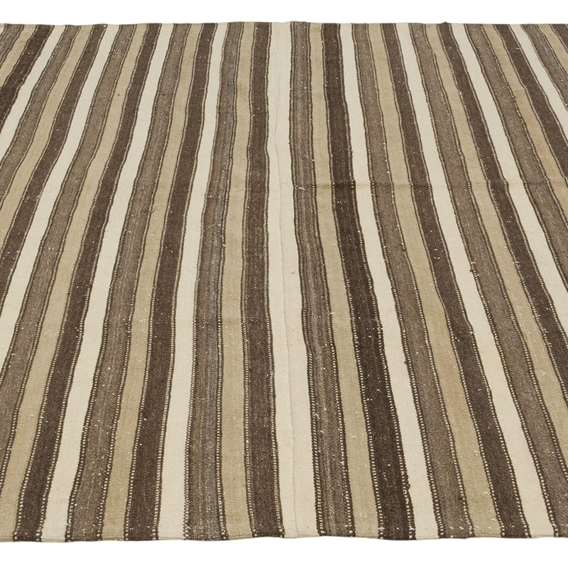 Vintage Anatolian Kilim Rug - 5' 3" x 6' 7" (63" x 79") - K0085856