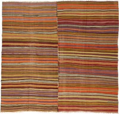 Anadolu Kilimi - 272 cm x 265 cm