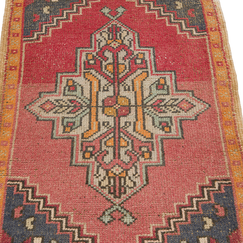 Vintage Turkish Hand-Knotted Rug - 1' 9" x 3' 1" (21" x 37") - K0086016