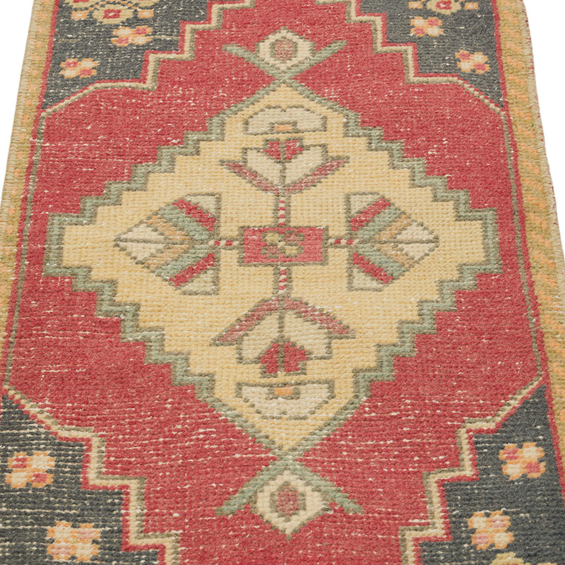 Vintage Turkish Hand-Knotted Rug - 1' 6" x 3' 2" (18" x 38") - K0086064