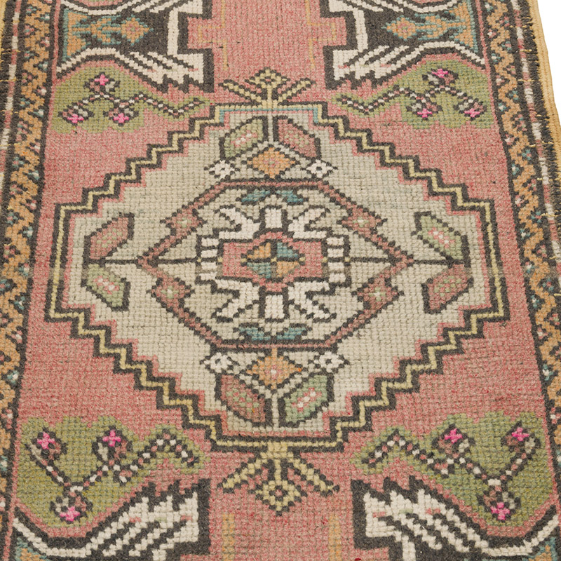 Vintage Turkish Hand-Knotted Rug - 1' 8" x 3' 2" (20" x 38") - K0086373