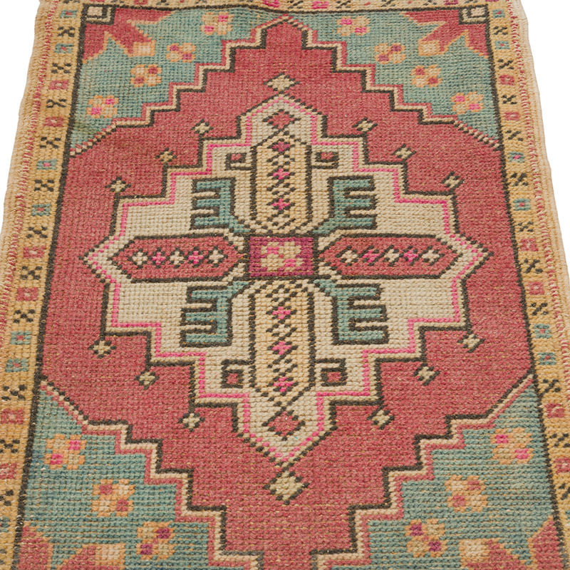 Vintage Turkish Hand-Knotted Rug - 1' 8" x 3' 1" (20" x 37") - K0086397