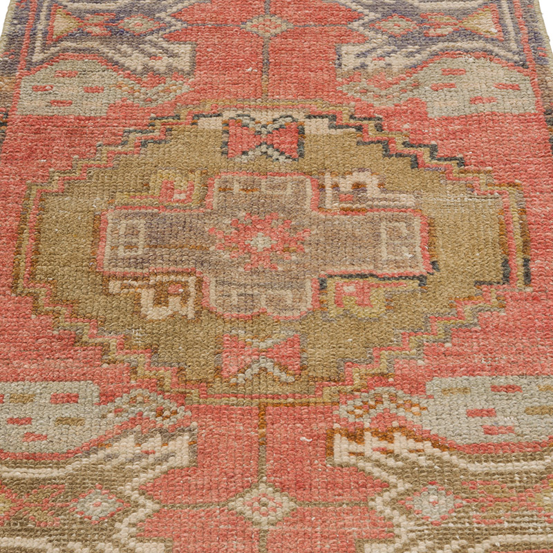 Vintage Turkish Hand-Knotted Rug - 1' 7" x 2' 9" (19" x 33") - K0086398