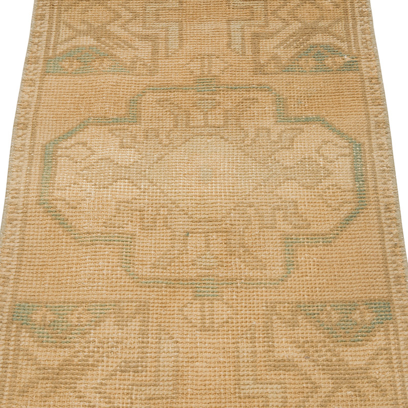 Vintage Turkish Hand-Knotted Rug - 1' 5" x 2' 10" (17" x 34") - K0086410