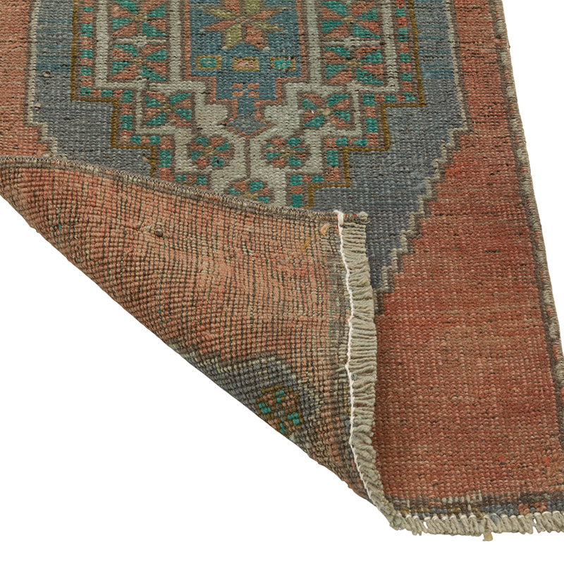Vintage Turkish Hand-Knotted Rug - 1' 4" x 3' 2" (16" x 38") - K0086416